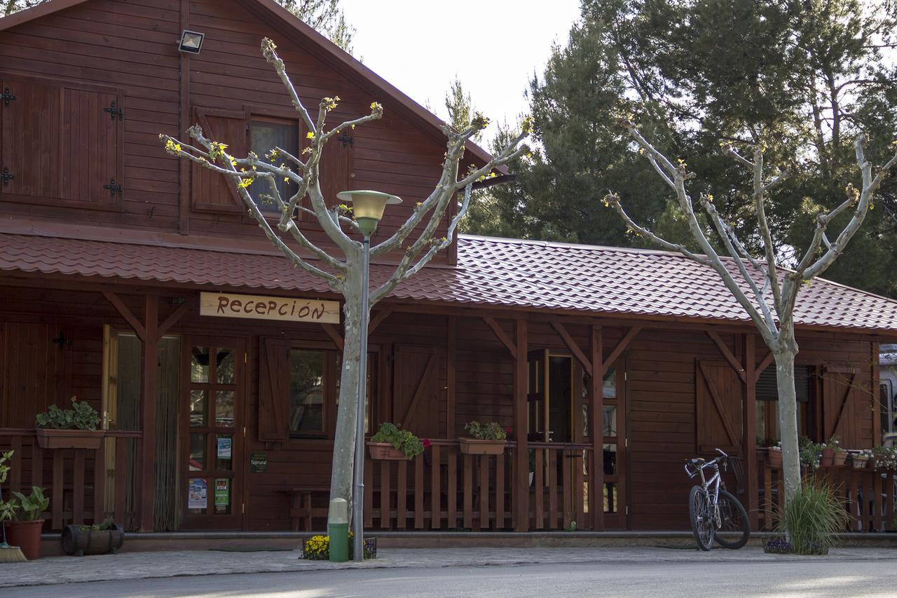 Camping-Bungalows Ciudad De Albarracín Екстериор снимка